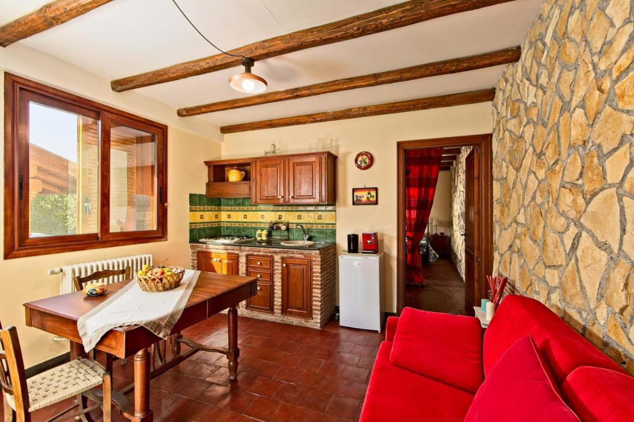 Horse House Daire Ragalna Dış mekan fotoğraf